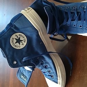 Converse: Men's size 10